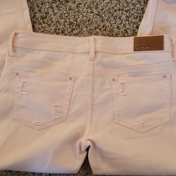 Dollhouse pink distressed roll up skinny jeans - Picture 2 of 7